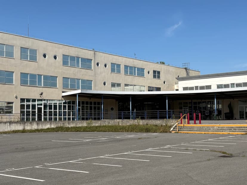 Enseignante et ses élèves en classe